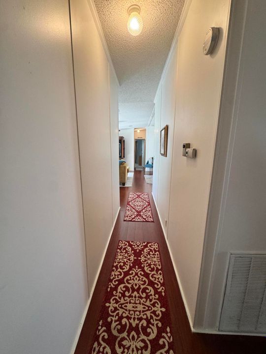 En Venta: $65,000 (3 camas, 2 baños, 1600 Pies cuadrados)