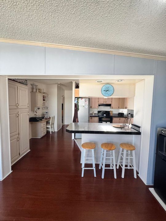 En Venta: $65,000 (3 camas, 2 baños, 1600 Pies cuadrados)