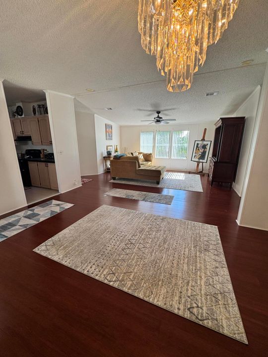 En Venta: $65,000 (3 camas, 2 baños, 1600 Pies cuadrados)