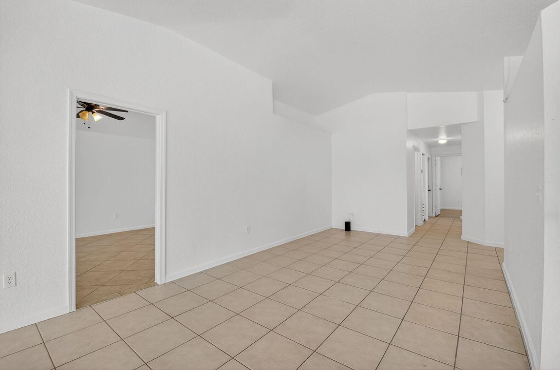 En Venta: $479,000 (3 camas, 2 baños, 1459 Pies cuadrados)