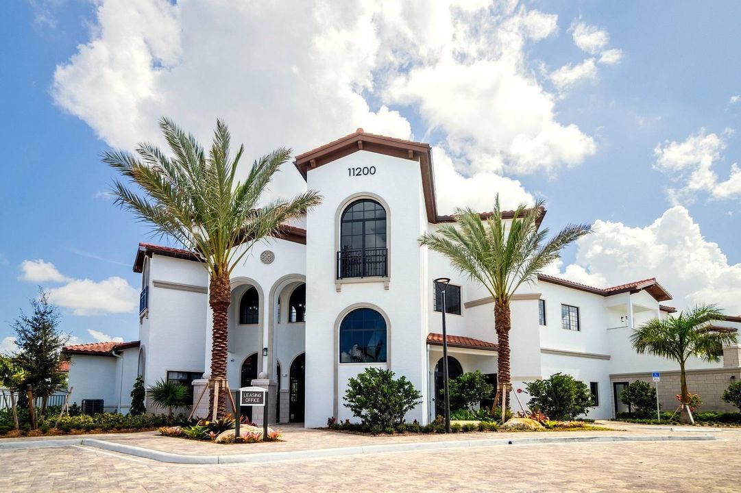 For Rent: $2,524 (2 beds, 2 baths, 1162 Square Feet)