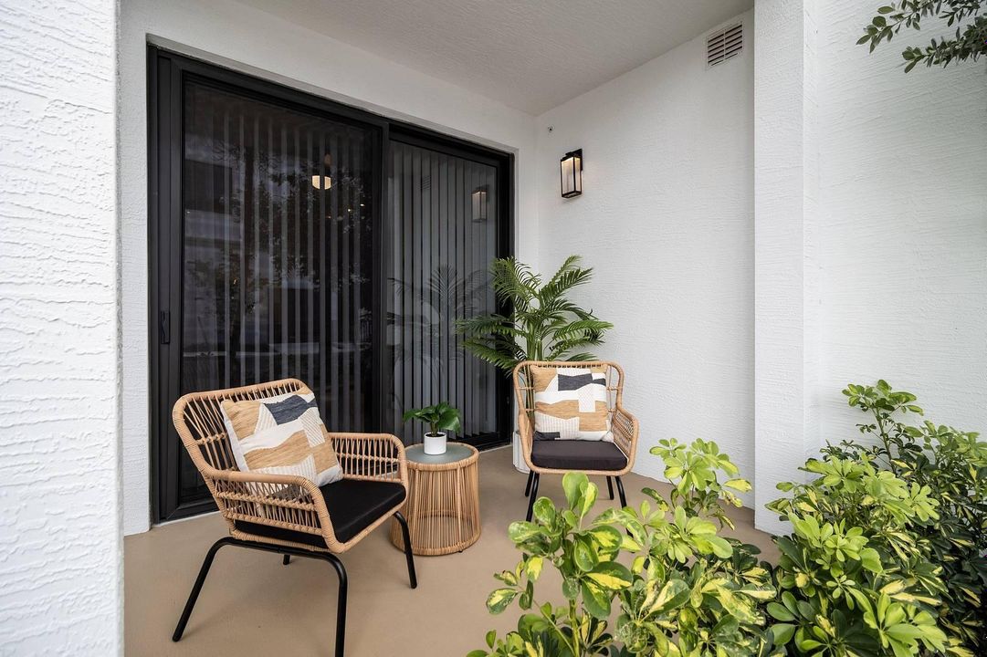 For Rent: $2,524 (2 beds, 2 baths, 1162 Square Feet)