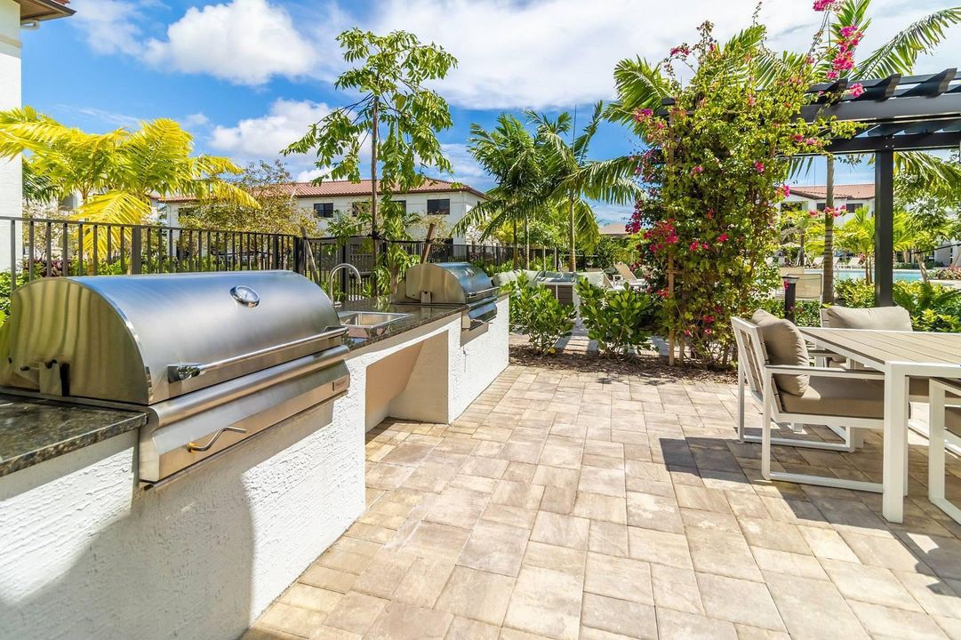 For Rent: $2,524 (2 beds, 2 baths, 1162 Square Feet)