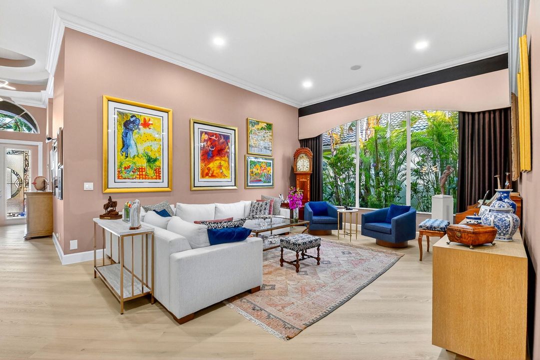 For Sale: $785,000 (3 beds, 3 baths, 2941 Square Feet)