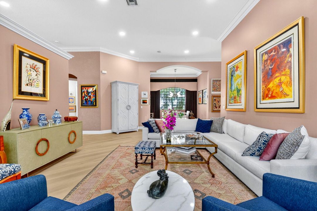 For Sale: $785,000 (3 beds, 3 baths, 2941 Square Feet)