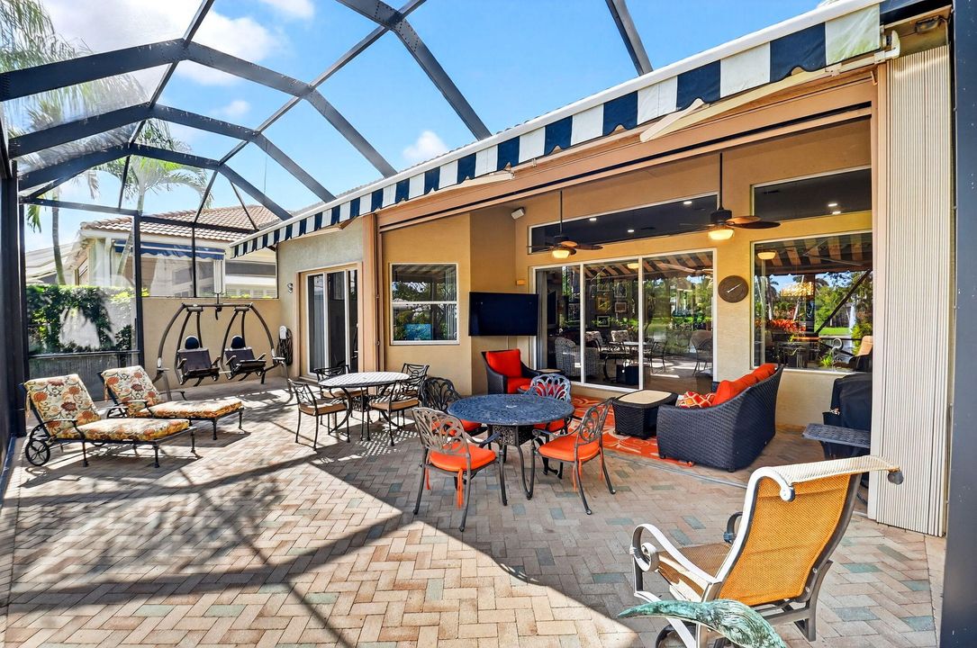 For Sale: $785,000 (3 beds, 3 baths, 2941 Square Feet)