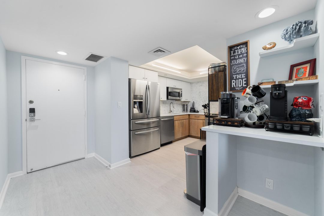 Под контрактом: $6,750 (2 спален, 2 ванн, 1438 Квадратных фут)