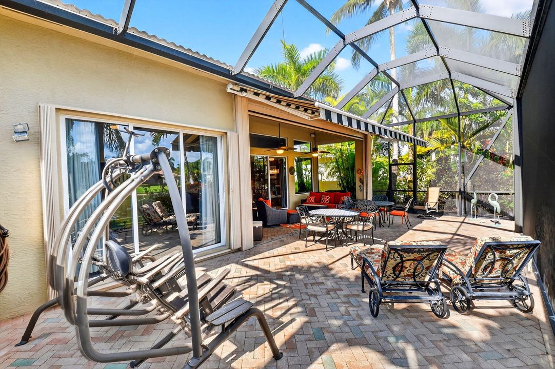 For Sale: $785,000 (3 beds, 3 baths, 2941 Square Feet)