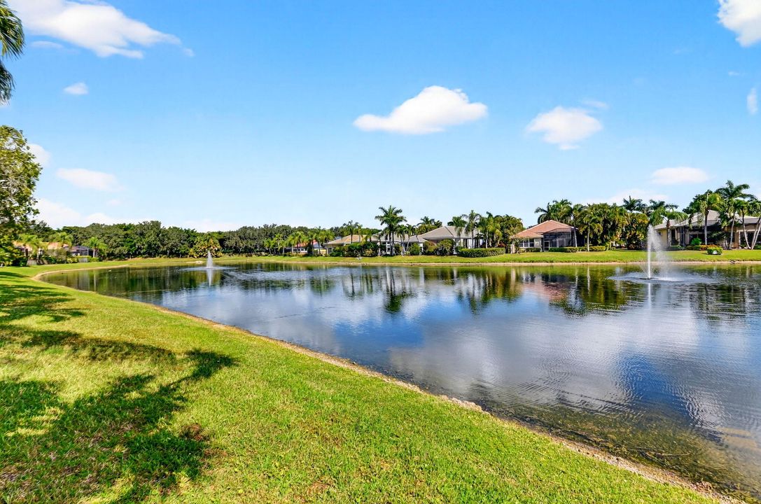 For Sale: $785,000 (3 beds, 3 baths, 2941 Square Feet)