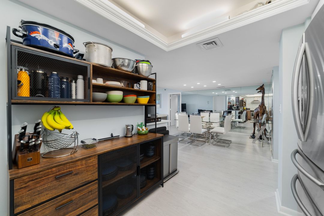 Под контрактом: $6,750 (2 спален, 2 ванн, 1438 Квадратных фут)