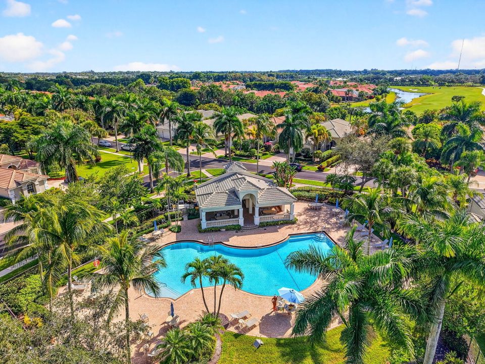 For Sale: $785,000 (3 beds, 3 baths, 2941 Square Feet)