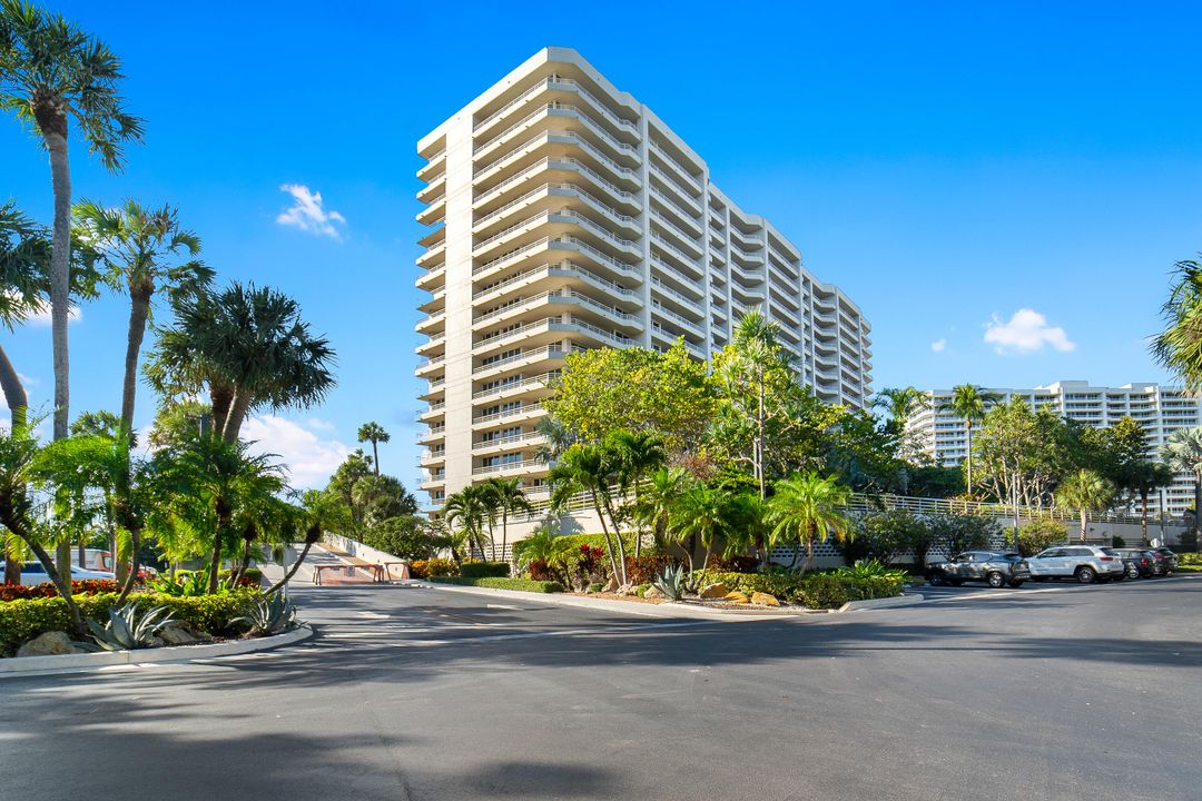 Под контрактом: $6,750 (2 спален, 2 ванн, 1438 Квадратных фут)