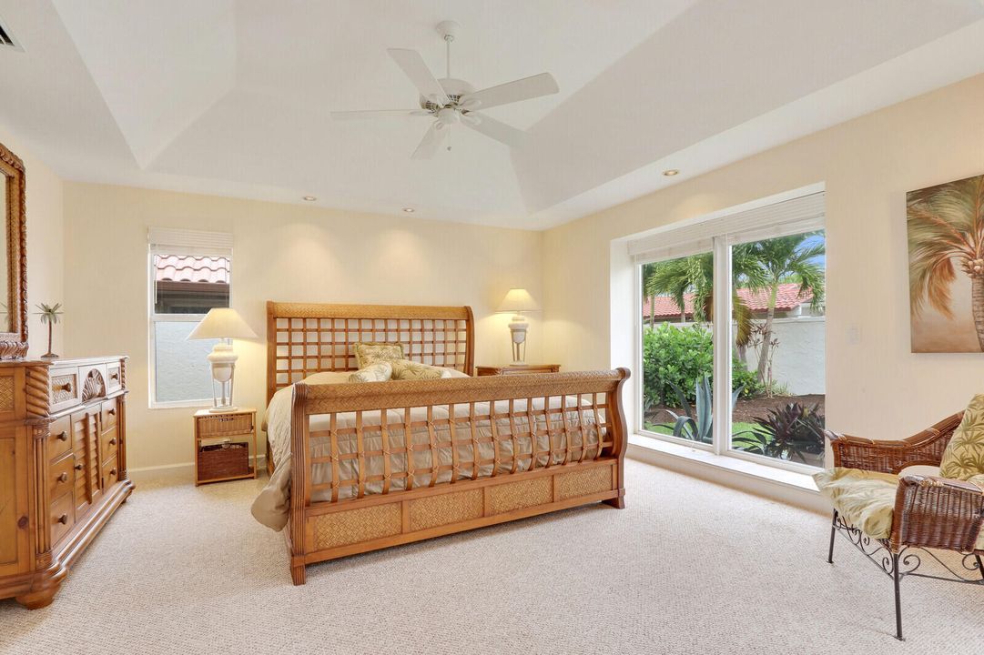 В аренду: $6,300 (3 спален, 2 ванн, 1963 Квадратных фут)