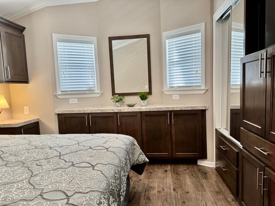 待售: $179,000 (1 贝兹, 1 浴室, 685 平方英尺)