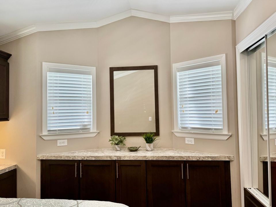 待售: $179,000 (1 贝兹, 1 浴室, 685 平方英尺)