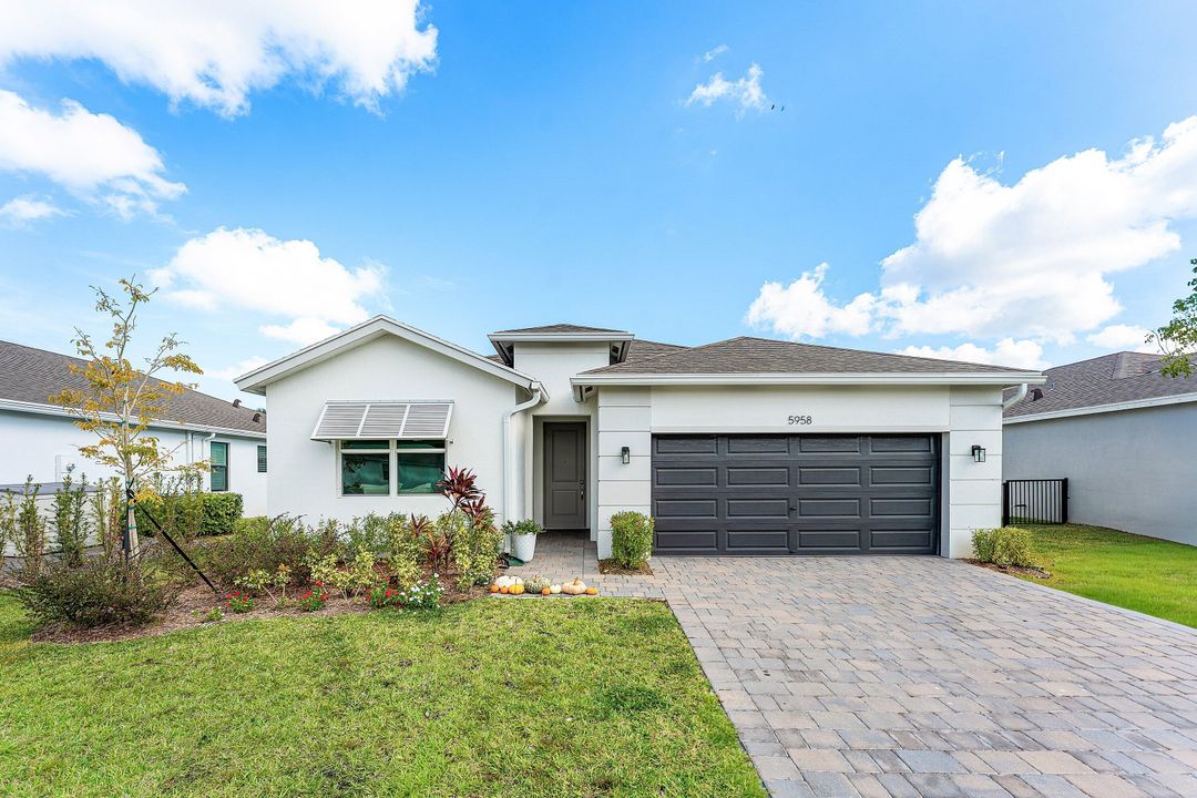 For Sale: $609,000 (4 beds, 2 baths, 2033 Square Feet)