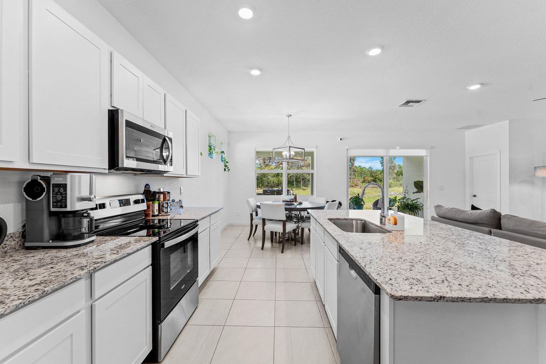 For Sale: $609,000 (4 beds, 2 baths, 2033 Square Feet)