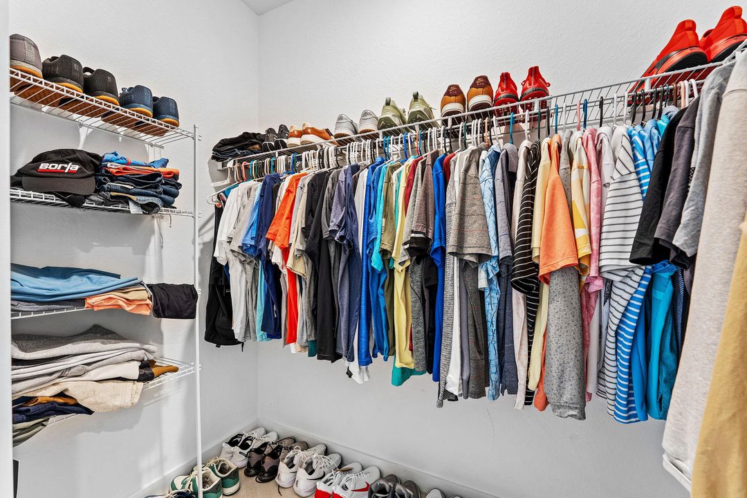 For Sale: $609,000 (4 beds, 2 baths, 2033 Square Feet)