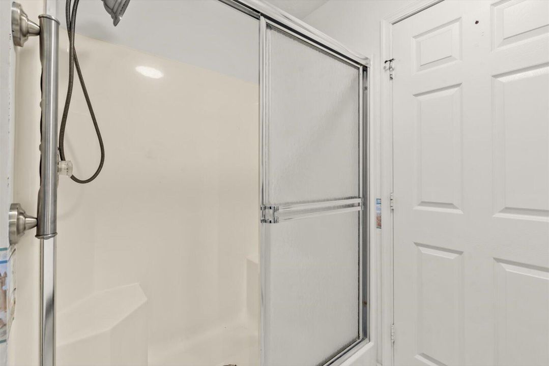 For Sale: $315,000 (3 beds, 2 baths, 1657 Square Feet)