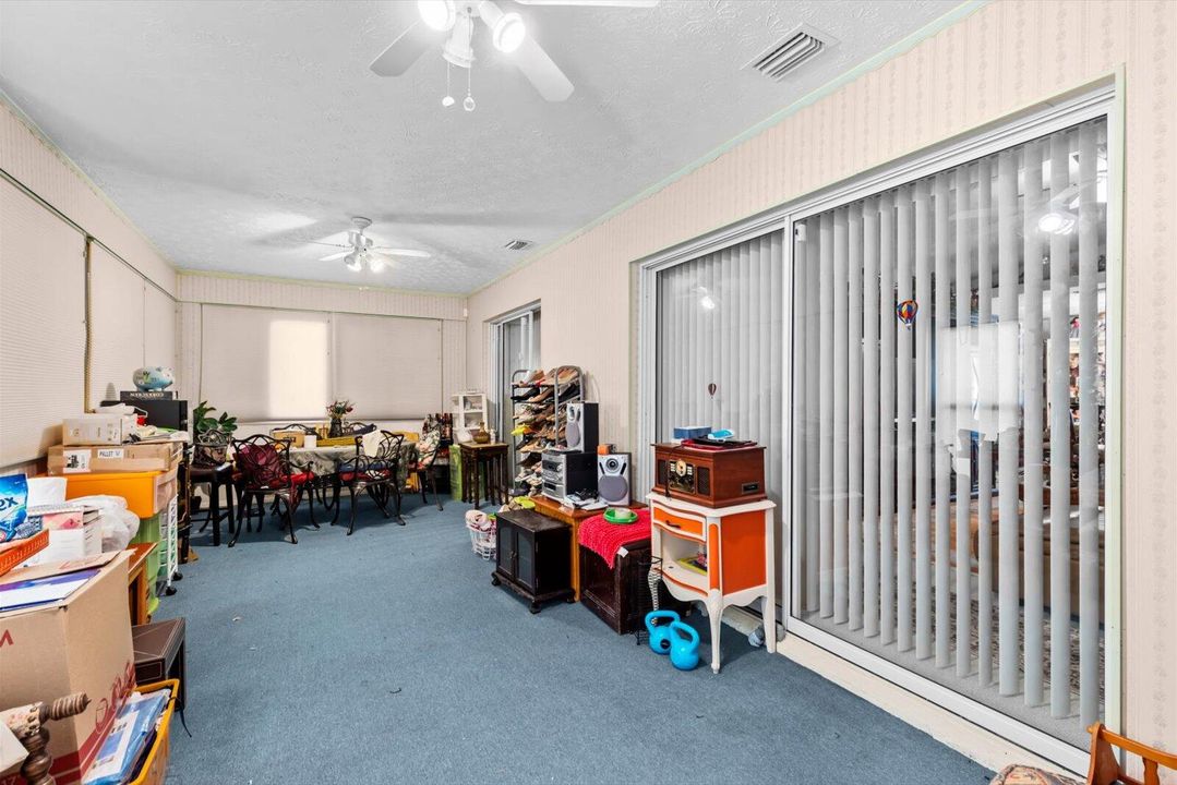 For Sale: $315,000 (3 beds, 2 baths, 1657 Square Feet)