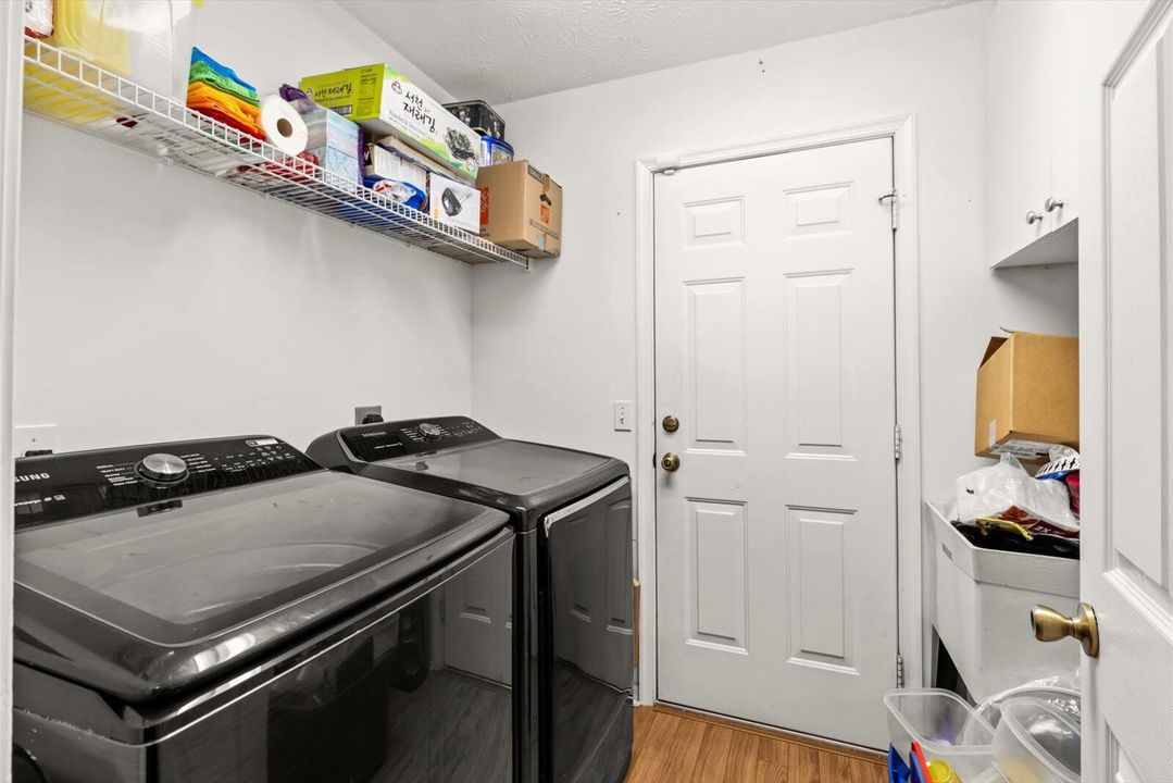 For Sale: $315,000 (3 beds, 2 baths, 1657 Square Feet)