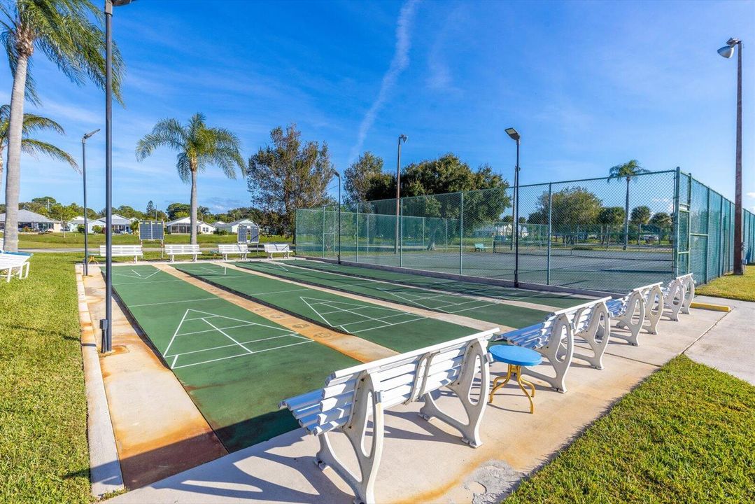 For Sale: $315,000 (3 beds, 2 baths, 1657 Square Feet)