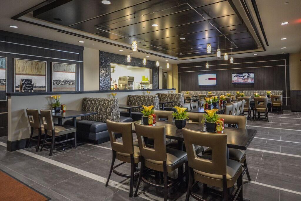 For Sale: $875,000 (3 beds, 3 baths, 2513 Square Feet)