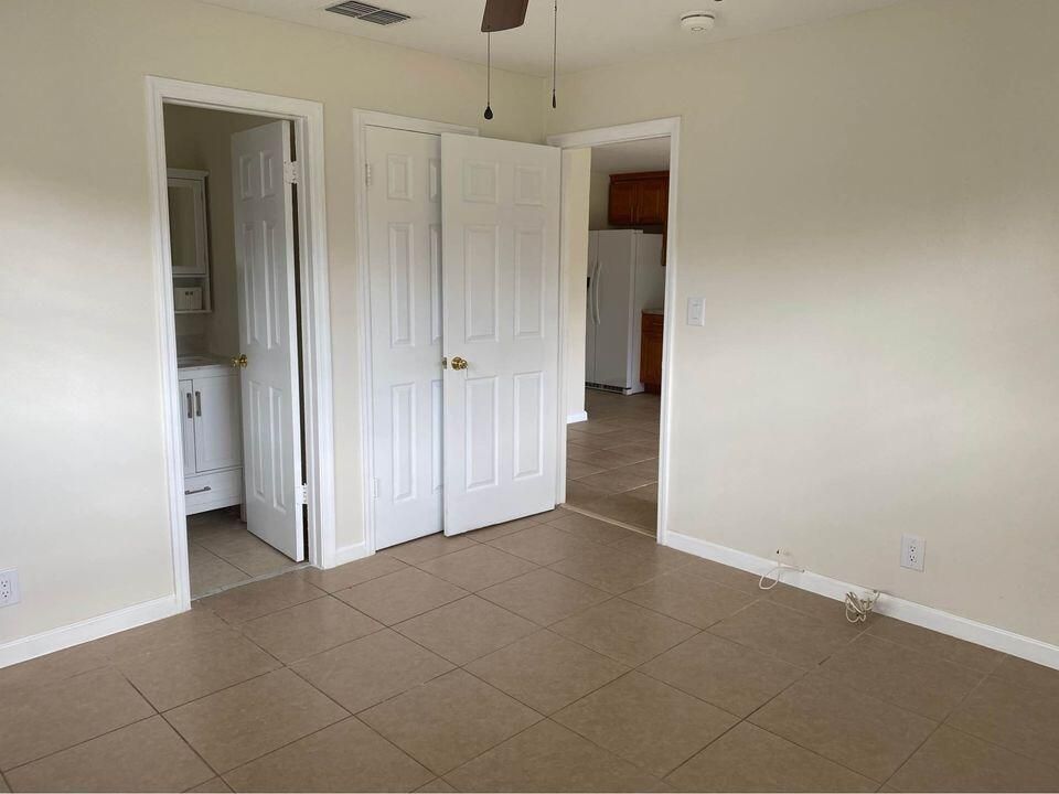 For Rent: $2,450 (3 beds, 2 baths, 1292 Square Feet)