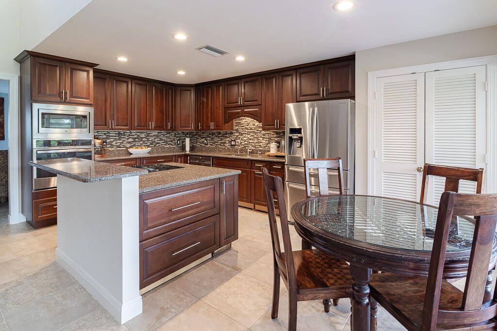 For Rent: $3,800 (4 beds, 3 baths, 2563 Square Feet)