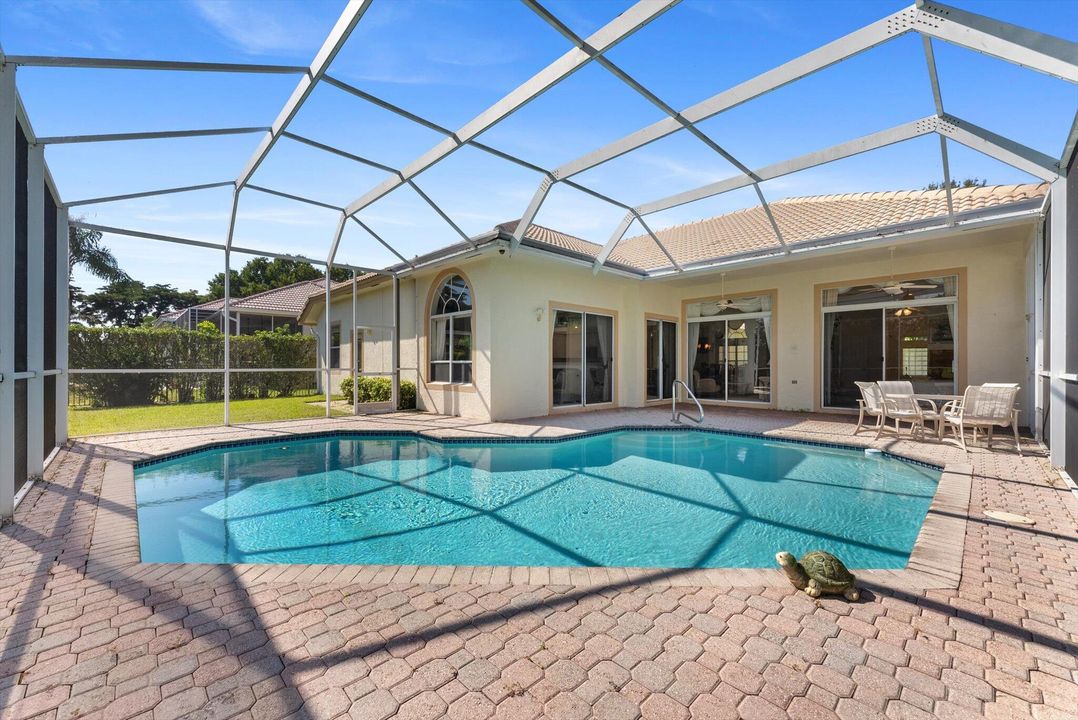 На продажу: $1,095,000 (4 спален, 3 ванн, 2728 Квадратных фут)