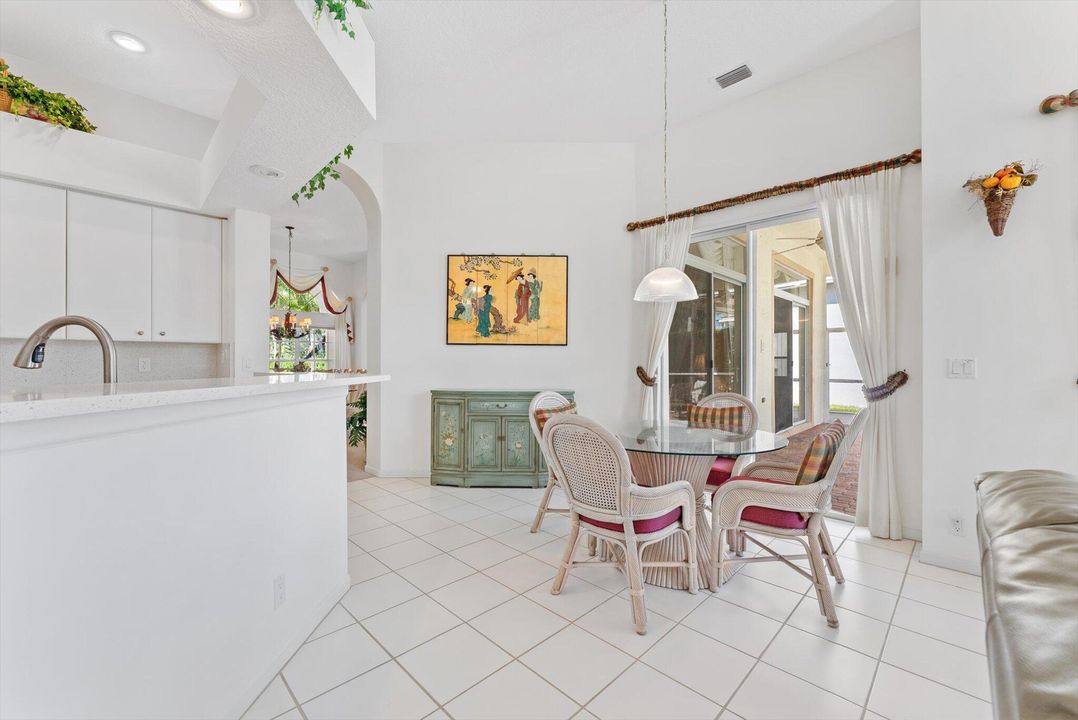 На продажу: $1,095,000 (4 спален, 3 ванн, 2728 Квадратных фут)