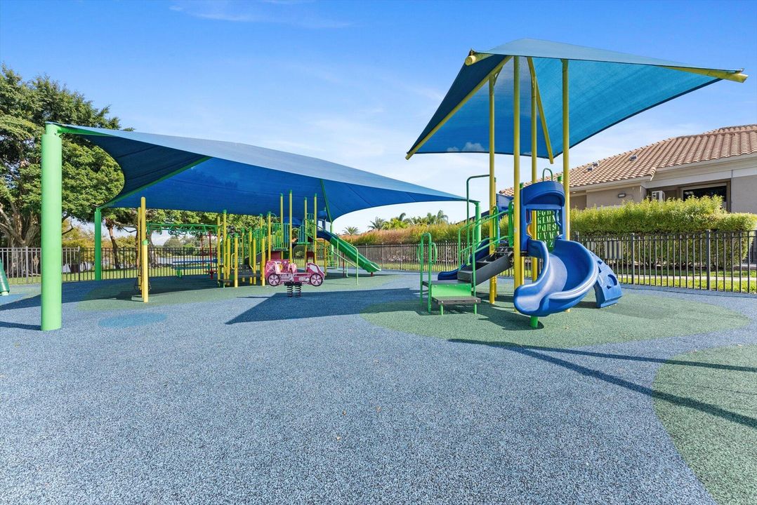 На продажу: $1,095,000 (4 спален, 3 ванн, 2728 Квадратных фут)