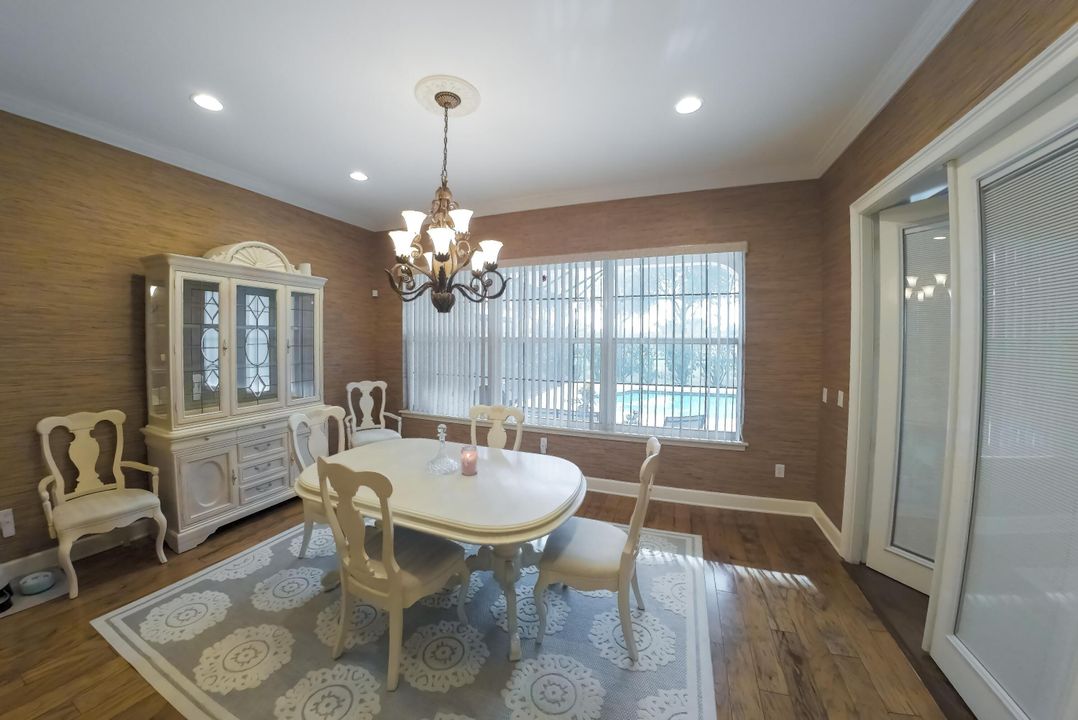 For Sale: $800,000 (3 beds, 3 baths, 2763 Square Feet)