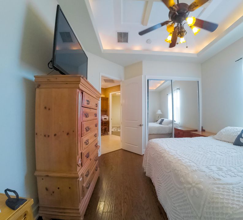 For Sale: $800,000 (3 beds, 3 baths, 2763 Square Feet)