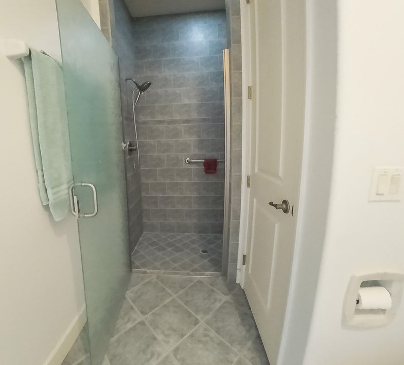 For Sale: $800,000 (3 beds, 3 baths, 2763 Square Feet)