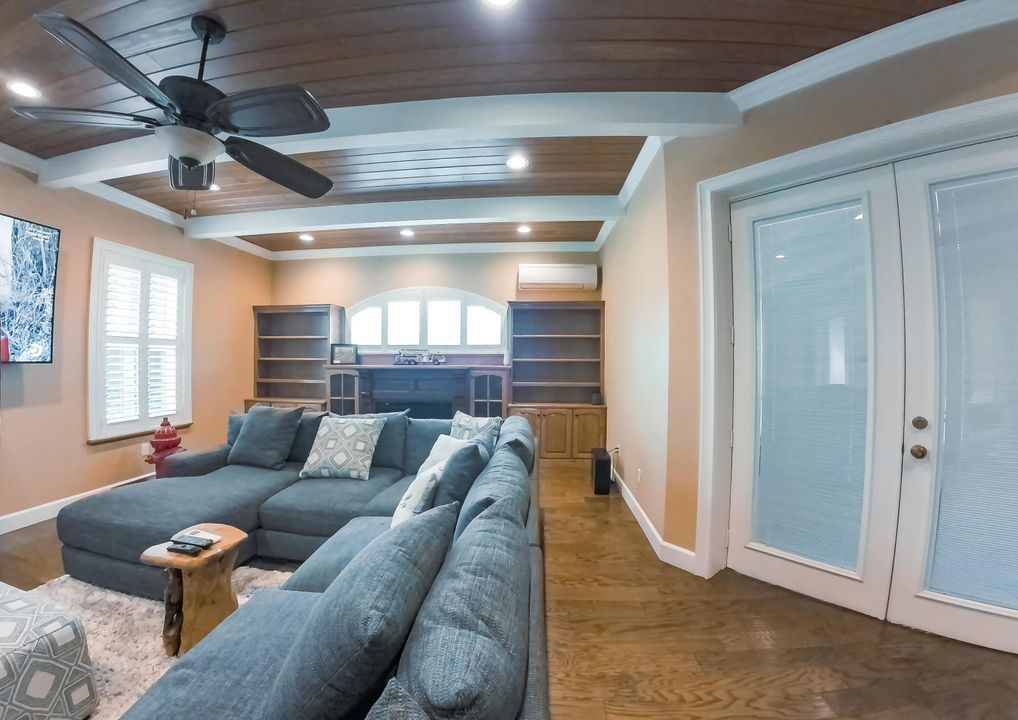 For Sale: $800,000 (3 beds, 3 baths, 2763 Square Feet)