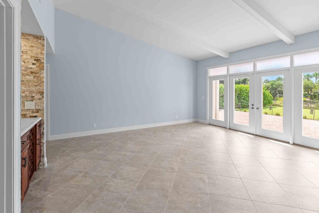 For Rent: $3,800 (4 beds, 3 baths, 2563 Square Feet)