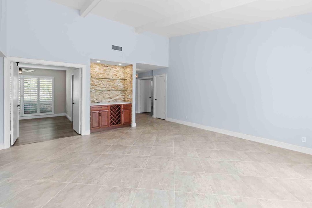 For Rent: $3,800 (4 beds, 3 baths, 2563 Square Feet)