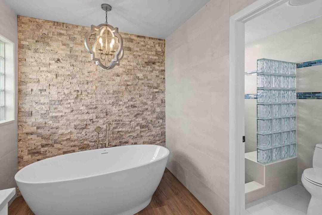 For Rent: $3,800 (4 beds, 3 baths, 2563 Square Feet)