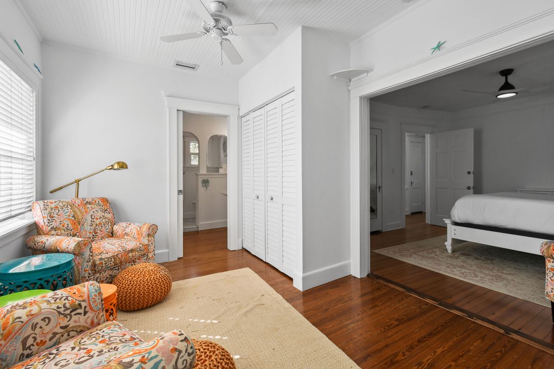 For Sale: $979,000 (6 beds, 5 baths, 3120 Square Feet)