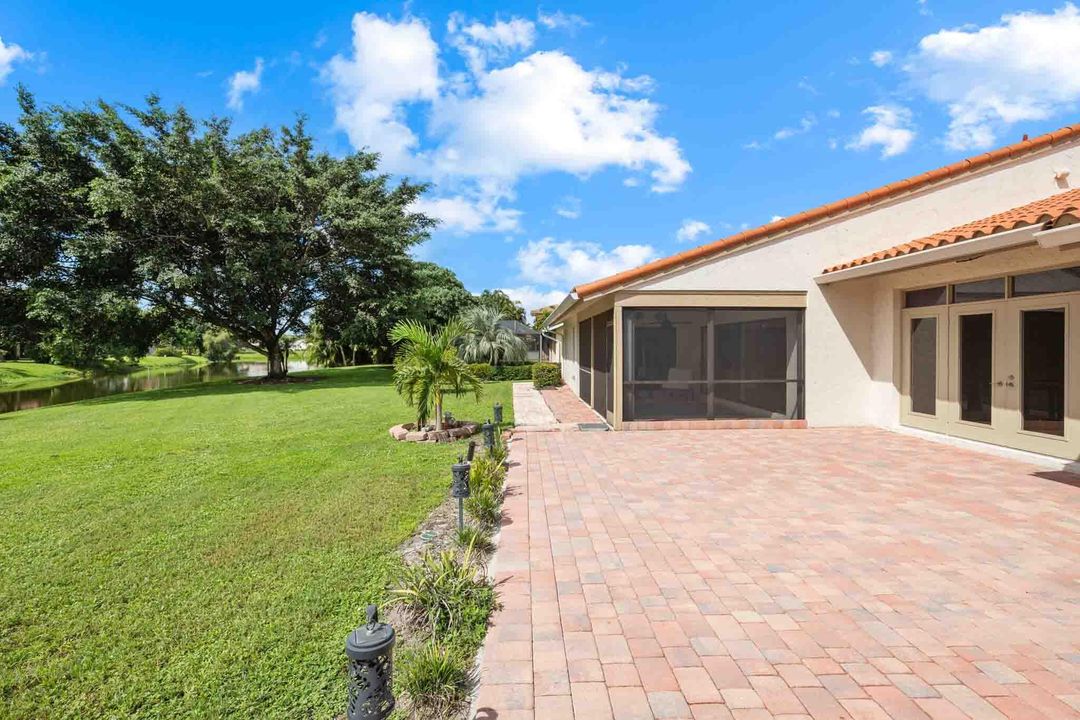 For Rent: $3,800 (4 beds, 3 baths, 2563 Square Feet)