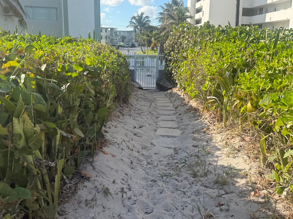 For Rent: $1,995 (1 beds, 1 baths, 620 Square Feet)