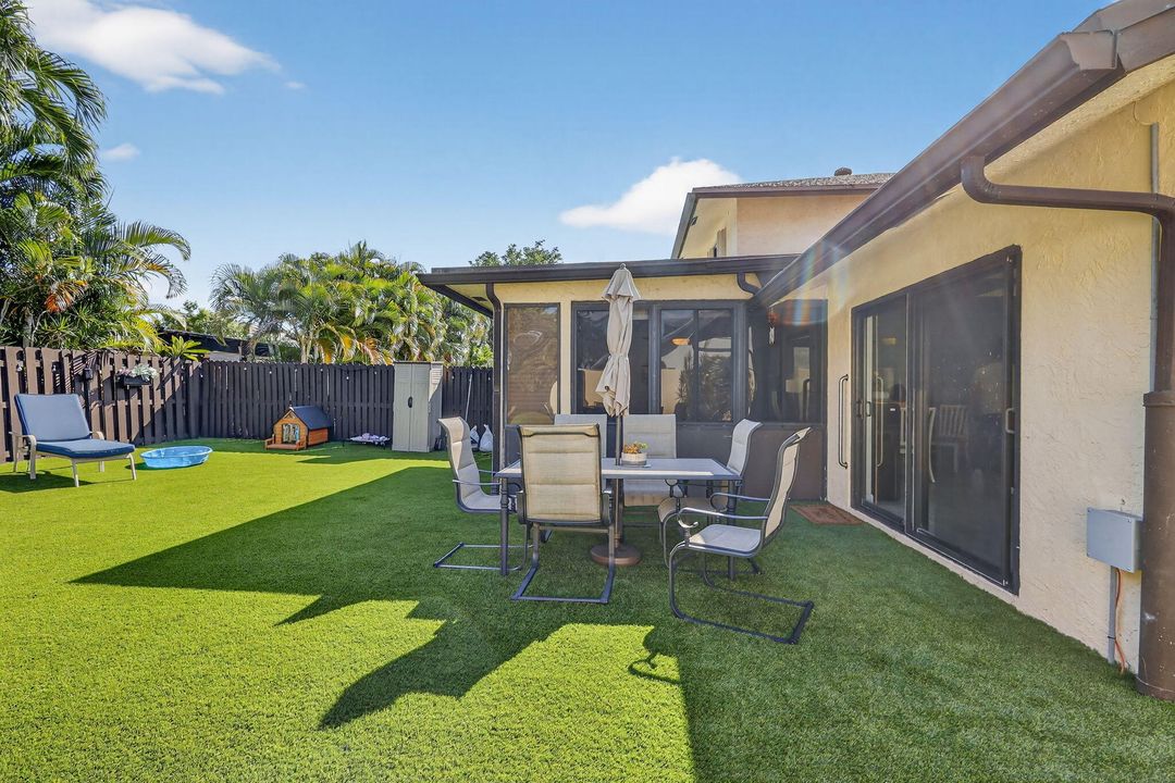 待售: $499,900 (2 贝兹, 2 浴室, 1193 平方英尺)