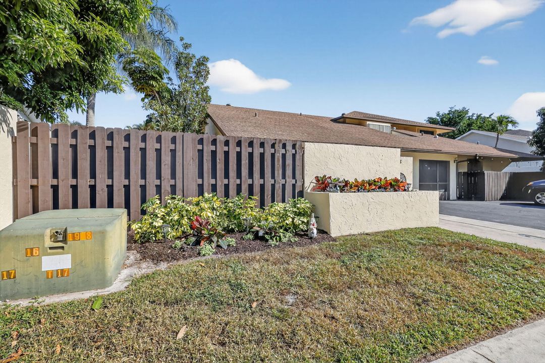 待售: $499,900 (2 贝兹, 2 浴室, 1193 平方英尺)