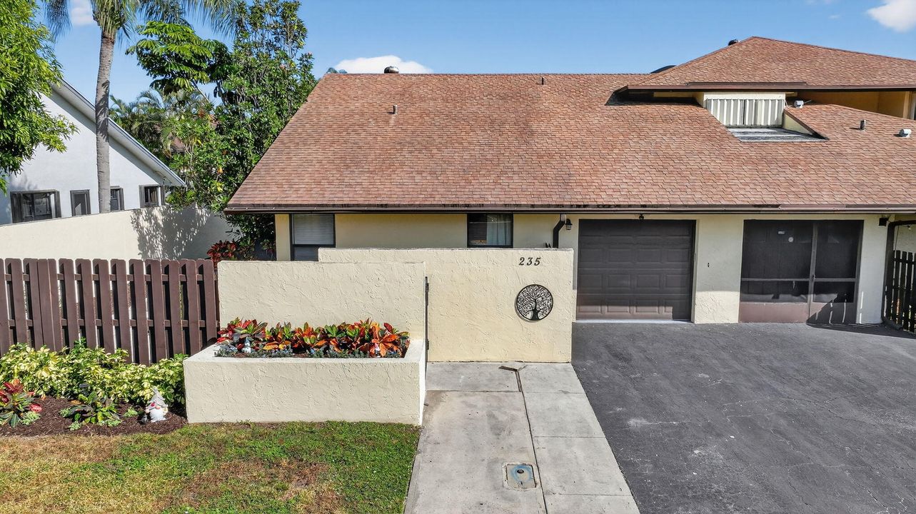 待售: $499,900 (2 贝兹, 2 浴室, 1193 平方英尺)