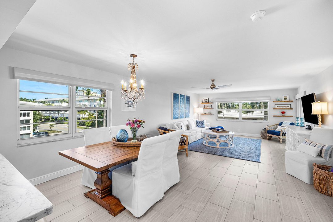 Active With Contract: $779,000 (2 beds, 2 baths, 1247 Square Feet)