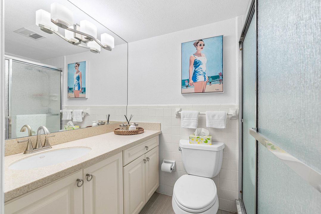 Active With Contract: $779,000 (2 beds, 2 baths, 1247 Square Feet)