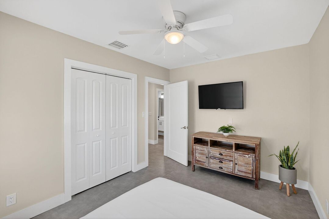 For Sale: $1,395,000 (4 beds, 3 baths, 1764 Square Feet)