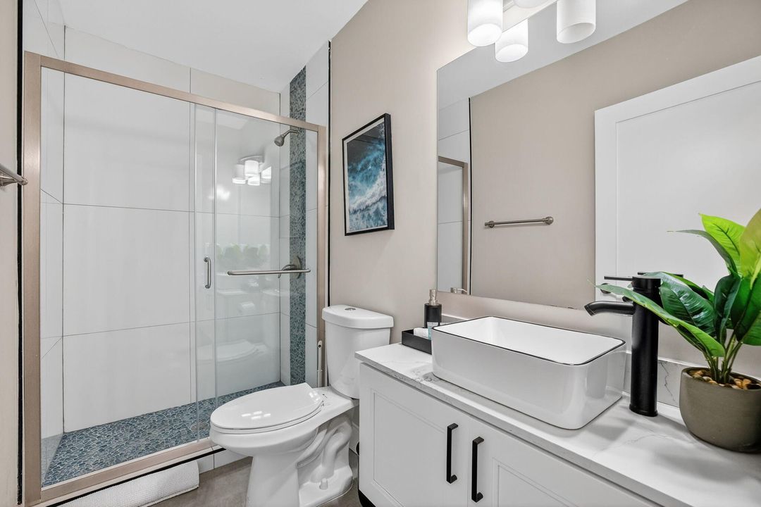 For Sale: $1,395,000 (4 beds, 3 baths, 1764 Square Feet)