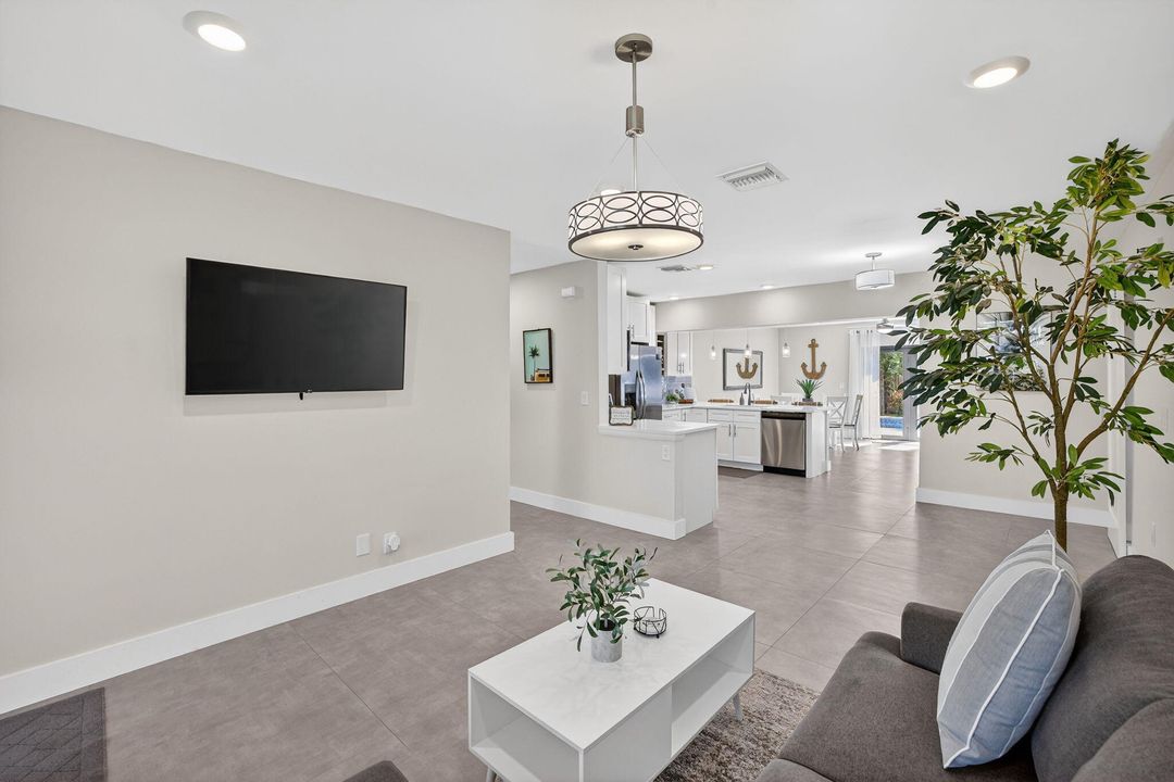 For Sale: $1,395,000 (4 beds, 3 baths, 1764 Square Feet)